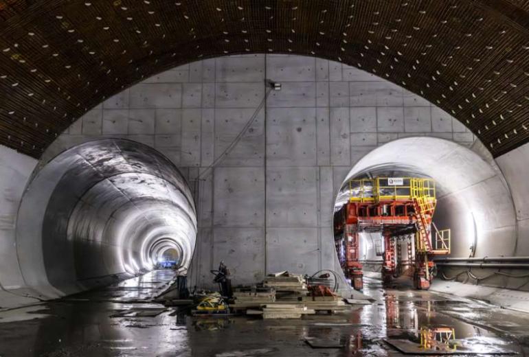 Būvniecības pasaules septiņi attēli martā