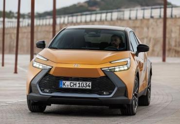 Jaunā Toyota C-HR: pirmie iespaidi