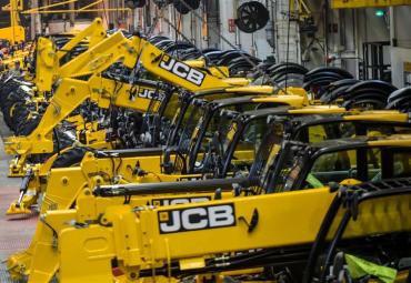 JCB izveido vēl 200 pastāvīgās darba vietas