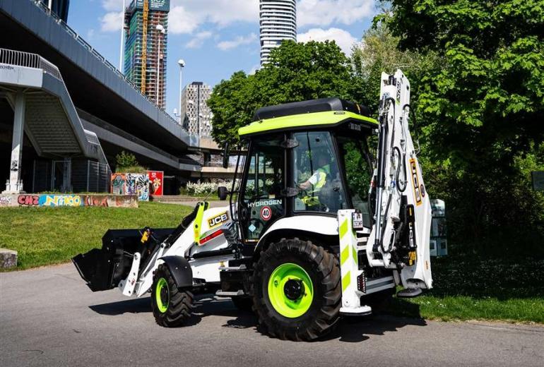 JCB ūdeņraža dzinējs saņēmis ES tipa apstiprinājumu