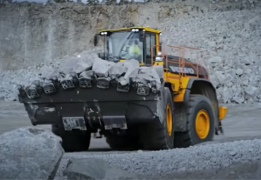 VIDEO: 10 pasaulē lielākie un jaudīgākie riteņiekrāvēji