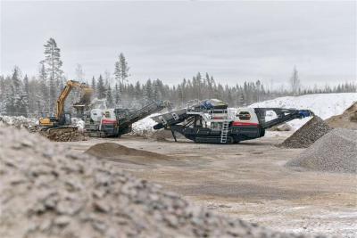 Metso laiž klajā dīzeļelektrisko Lokotrack