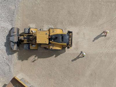 Caterpillar pievieno sadursmes brīdinājuma un kravnesības opcijas vidēja izmēra riteņiekrāvējiem