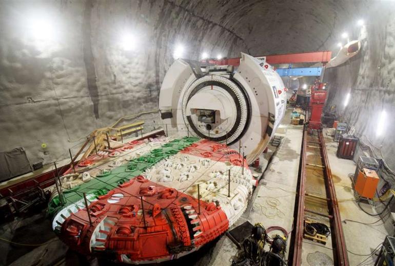 Brennera tuneļa būvniecība Alpos