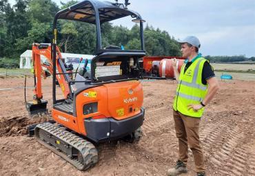 Kubota laiž klajā LPG mini ekskavatoru